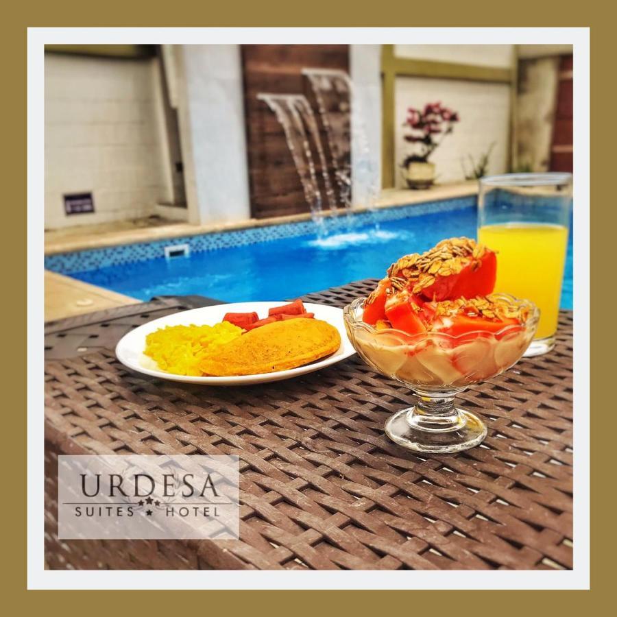 Urdesa Suites Hotel Guayaquil Esterno foto